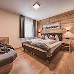 Romantica Lägenhet Mayrhofen